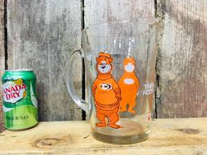 lot 85 image: Vintage Classic A&W Root Beer Pitcher