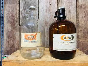 lot 93 image: 2 Vintage A&W 1 Gallon Jugs