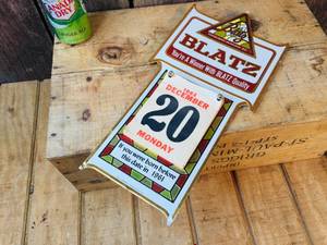 lot 126 image: Vintage Blatz Foil Hanger Calendar