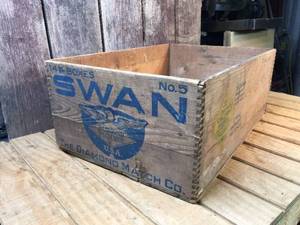 lot 149 image: Nifty Antique SWAN Diamond Matches Shipping Crate