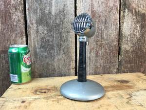 lot 137 image: Vintage Astatic JT-30 Microphone