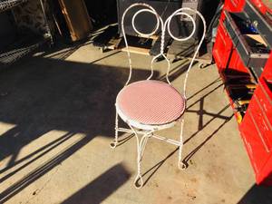 lot 168 image: Vintage ICE CREAM - Parlor Chair