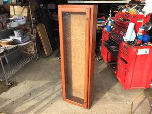 lot 171 image: Vintage Wooden Display Cabinet