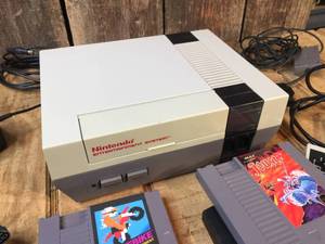 lot 182 image: Vintage Nintendo NES Video Game Console - Controls - Games