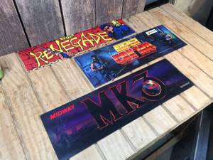 lot 185 image: Vintage Super Contra - Renegade - MK3 Arcade Marquees
