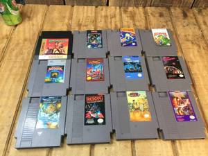 lot 189 image: 12 Vintage Nintendo NES Game Cartridges