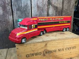 lot 198 image: Nylint Red Raider Semi - Tractor Trailer