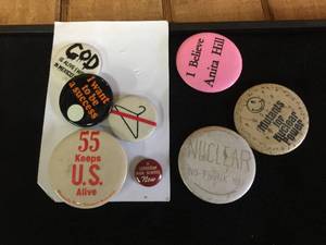 lot 208 image: Misc Pinback Buttons