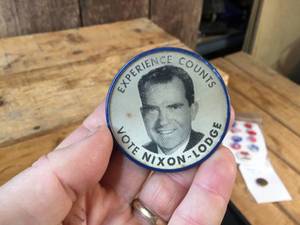 lot 212 image: 1960 Nixon-Lodge Flasher Pinback Political Button