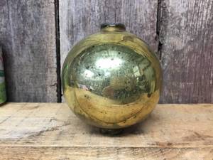 lot 224 image: Antique Lighten Rod Ball