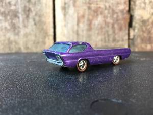 lot 240 image: 1967 Hot Wheels Redline Deora