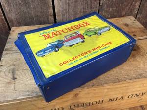 lot 244 image: 1969 Official Matchbox Collectors Mini-Case