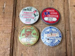 lot 42 image: 1950s Mn Chauffer Licensed BadgePins