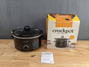 lot 45 image: NEW Classic 4-qt Crock-Pot Slow Cooker X