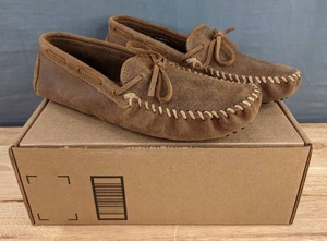 lot 128A image: NEW Minnetonka Mens Size 12 Classic Driver Loafer Moccasins - Brown Ruff N