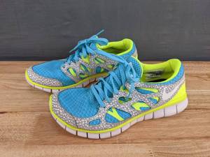 lot 19 image: Nike Free Run 2 Womens Size 8.5 Running Shoes - BlueGreen  K