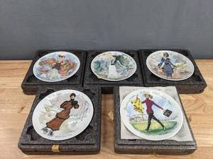 lot 146 image: (5) Vintage Limoges Women of the Century Fashion Decorative Plates (Albertine, Lea, Edith, Colette, Francoise) K