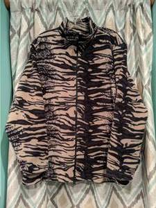 lot 477 image: Denim & Co Womens Comfy Zip Up Size XL P