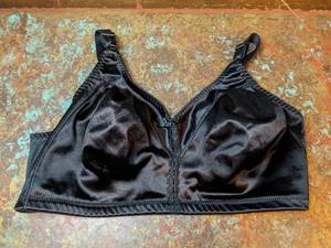 lot 493 image: New Bali Bra Size 42DD P