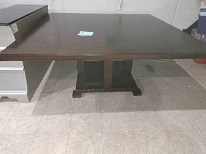 lot 772 image: Wood Pedestal Dining Table
