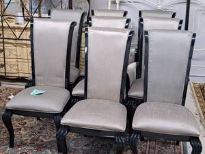 lot 780 image: Lot of (8) 44 Padded Wood Formal Dining Chairs