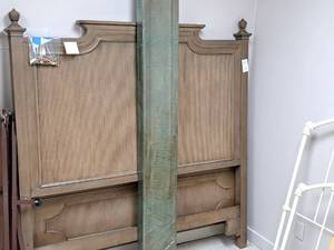 lot 796 image: Thomasville Queen Size Bed Frame