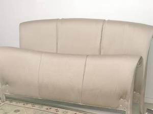 lot 798 image: Queen Size Bed