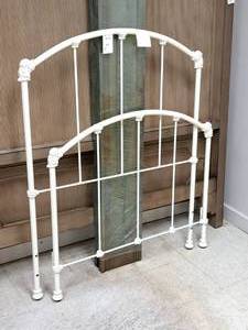 lot 803 image: Twin Size Metal Headboard and Footboard