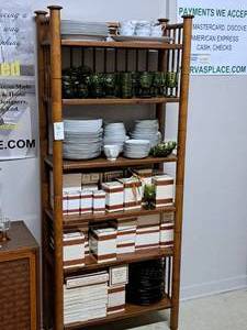 lot 839 image: Wood Shelving Unit 6-tier