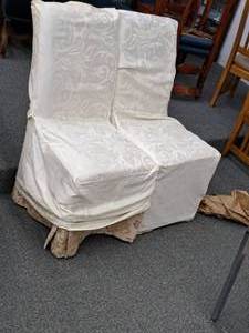 lot 872 image: Lot of (2) Accent Side Chairs with Covers