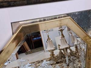 lot 885 image: Octogon Framed Wall Mirror