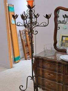 lot 1015 image: Floor Candleholder 72