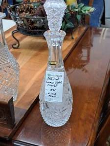 lot 1045 image: 24% Lead Crystal Handcut Decanter with Stopper 15