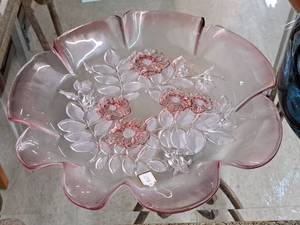 lot 1056 image: Serving Platter 13