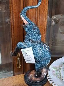 lot 1060 image: Elephant Statue 16