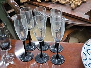 lot 1110 image: Lot of (6) 9 Champagne Flutes