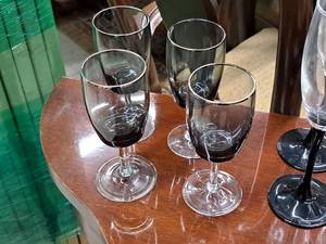 lot 1111 image: Lot of (4) 6 Wine Glasses
