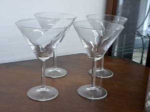 lot 1123 image: Lot of (4) 7 Martini Stem Glasses