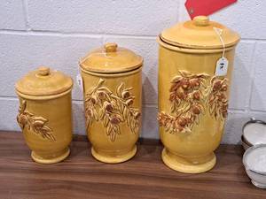 lot 1161 image: Lot of (3) Containers with Lids