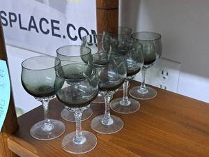 lot 1168 image: Lot of (8) Stem Glasses
