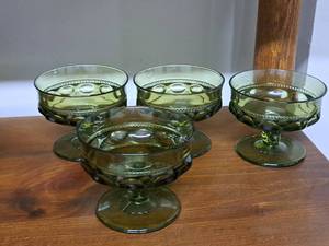 lot 1171 image: Lot of (4) Green Glass Dessert Stem Bowls