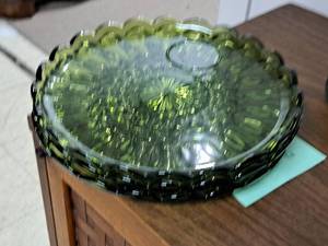lot 1180 image: Lot of (3) 10 Green Glass Plates
