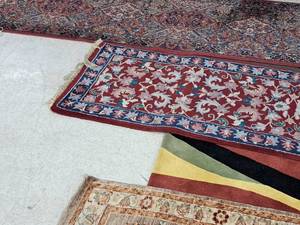 lot 1589 image: Carpet Runner 96x28-34