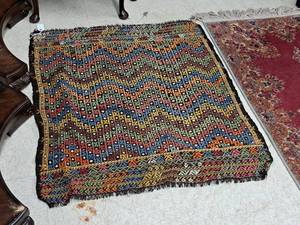 lot 1599 image: Area Rug 41x37-14