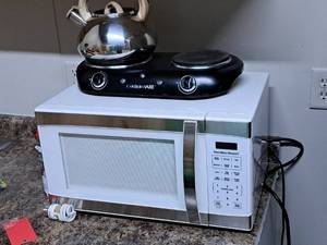 lot 1200 image: Hamilton Beach Household Microwave Oven with Farberware Coffee Warmer