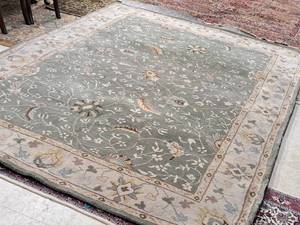 lot 1606 image: Area Rug with Pad 131x94