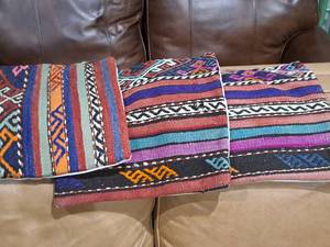 lot 1625 image: Lot of (3) 16 Southwest theme Pillow Cases