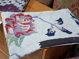 lot 1634 image: Lot of (2) Pillow Cases 20x14