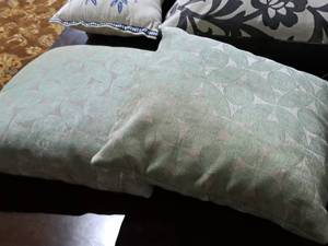 lot 1643 image: Lot of (2) 17 Throw Pillows