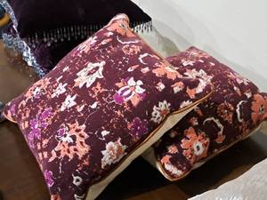 lot 1646 image: Lot of (2) 17 Throw Pillows